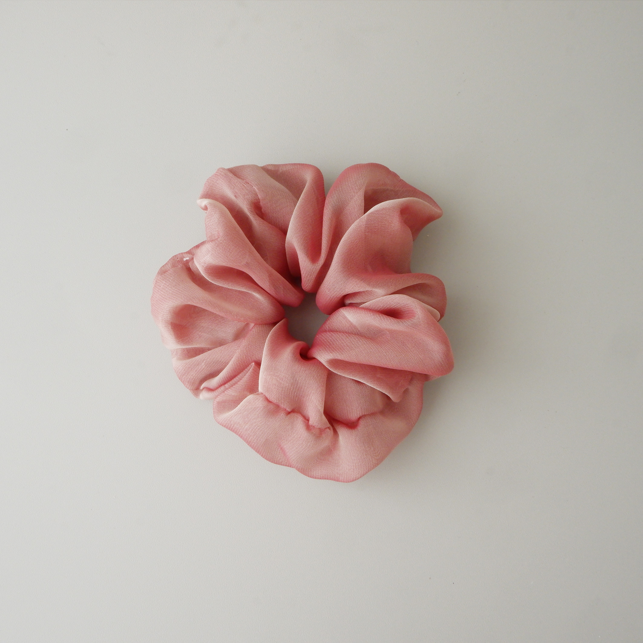 scrunchie-rose-blush